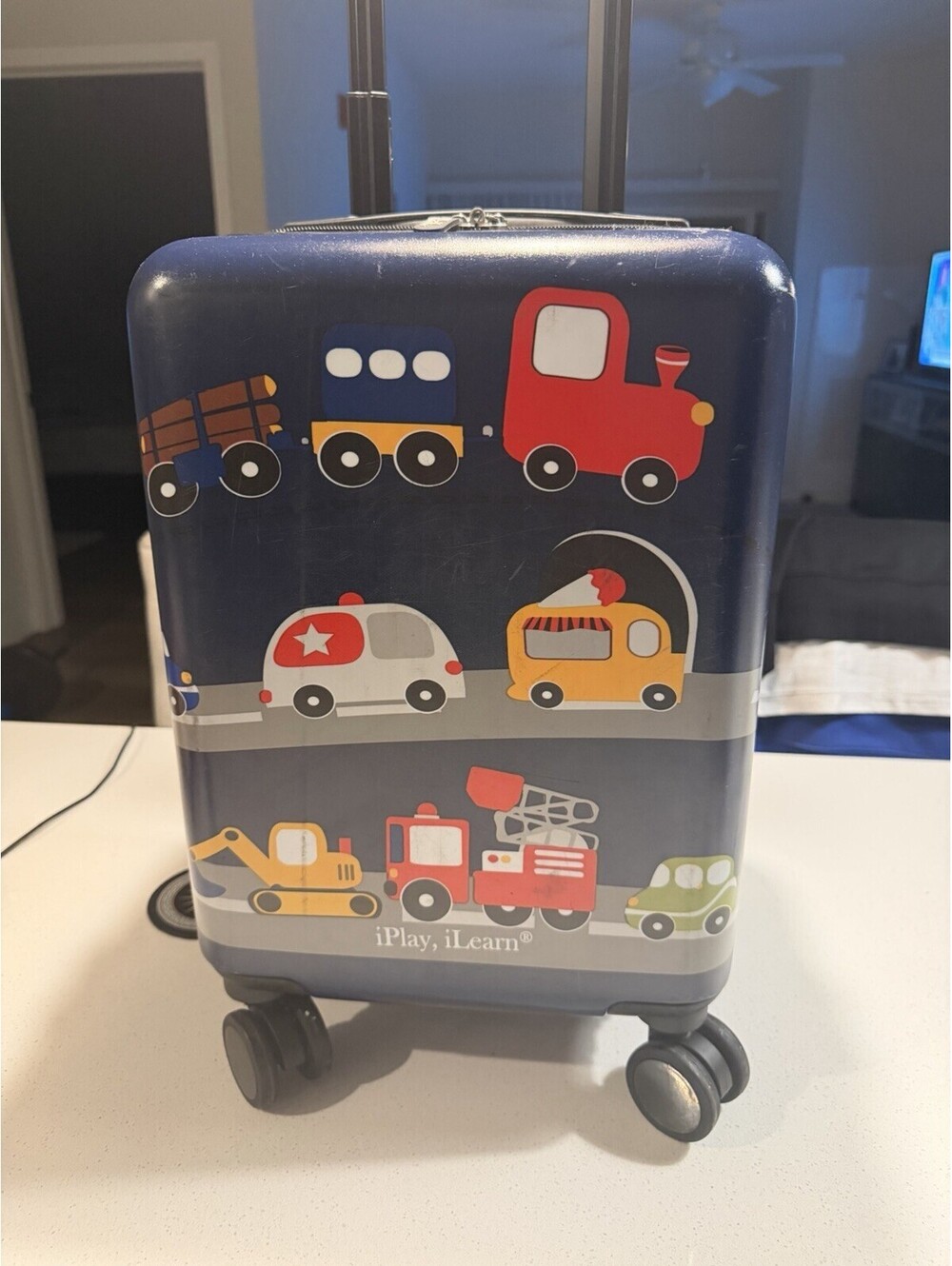 iLearn Kids 18" Hardshell Rolling Suitcase